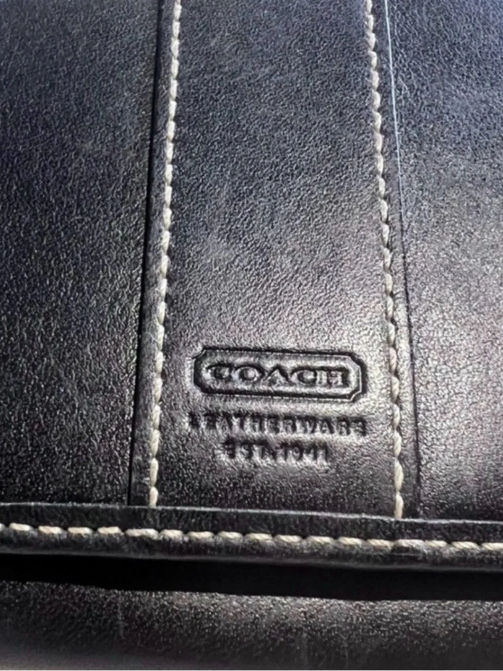 Coach Black Leather Men's Wallet with White Contrast Stitching